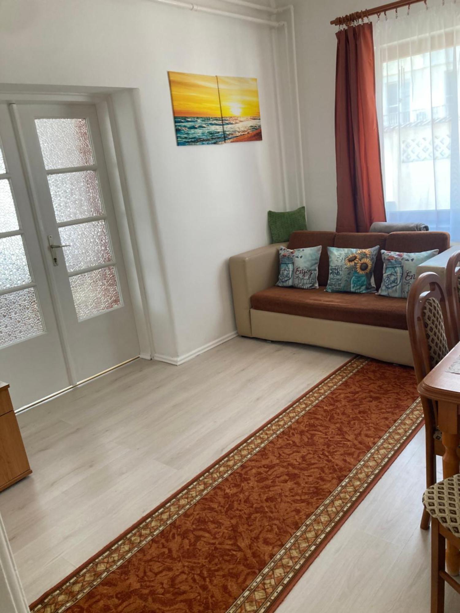 Tavaszpart Vendeghaz Appartement Szeged Buitenkant foto