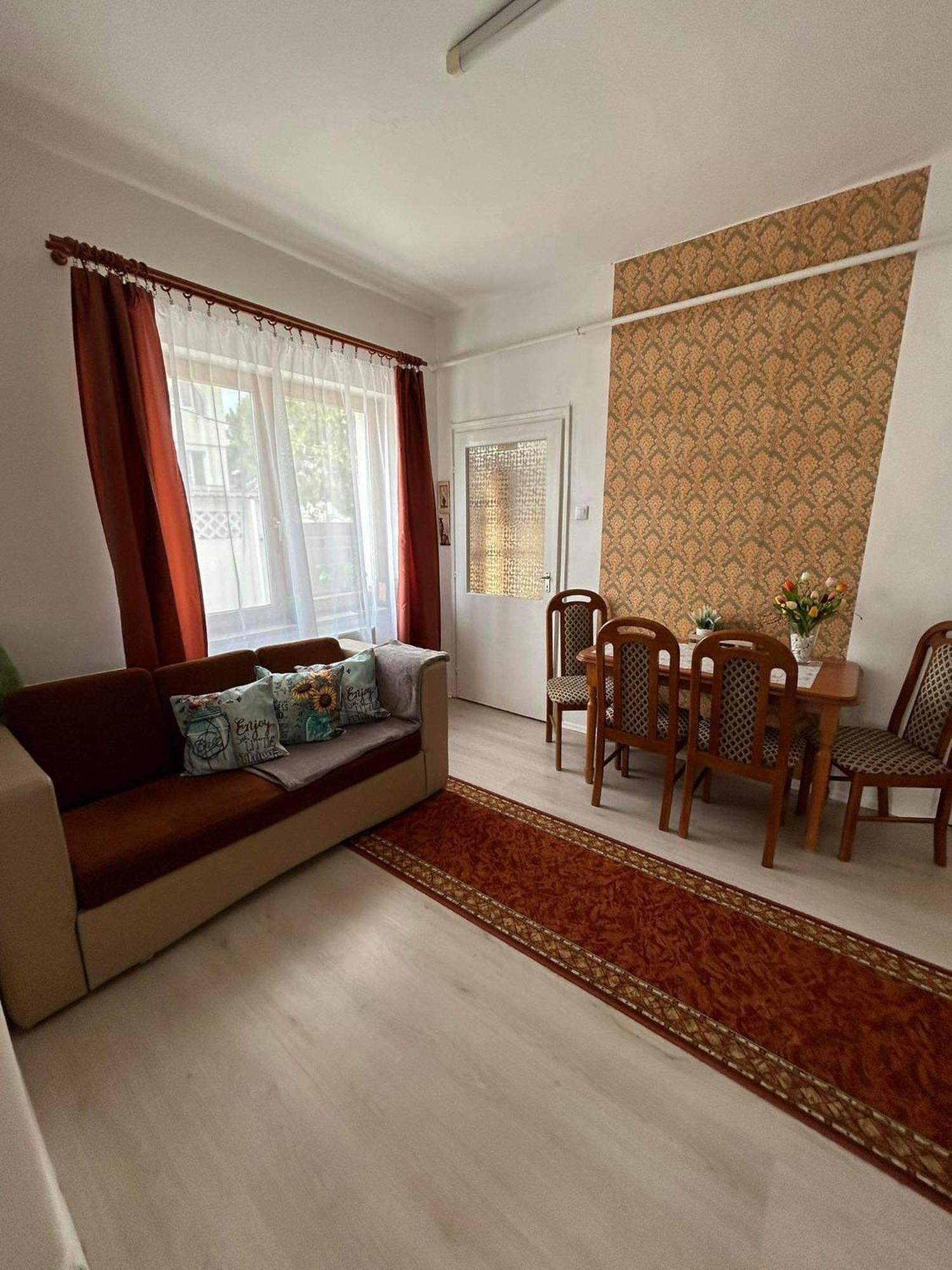 Tavaszpart Vendeghaz Appartement Szeged Buitenkant foto