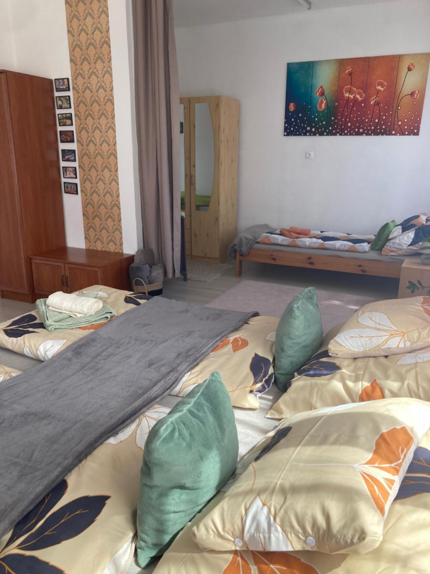 Tavaszpart Vendeghaz Appartement Szeged Buitenkant foto
