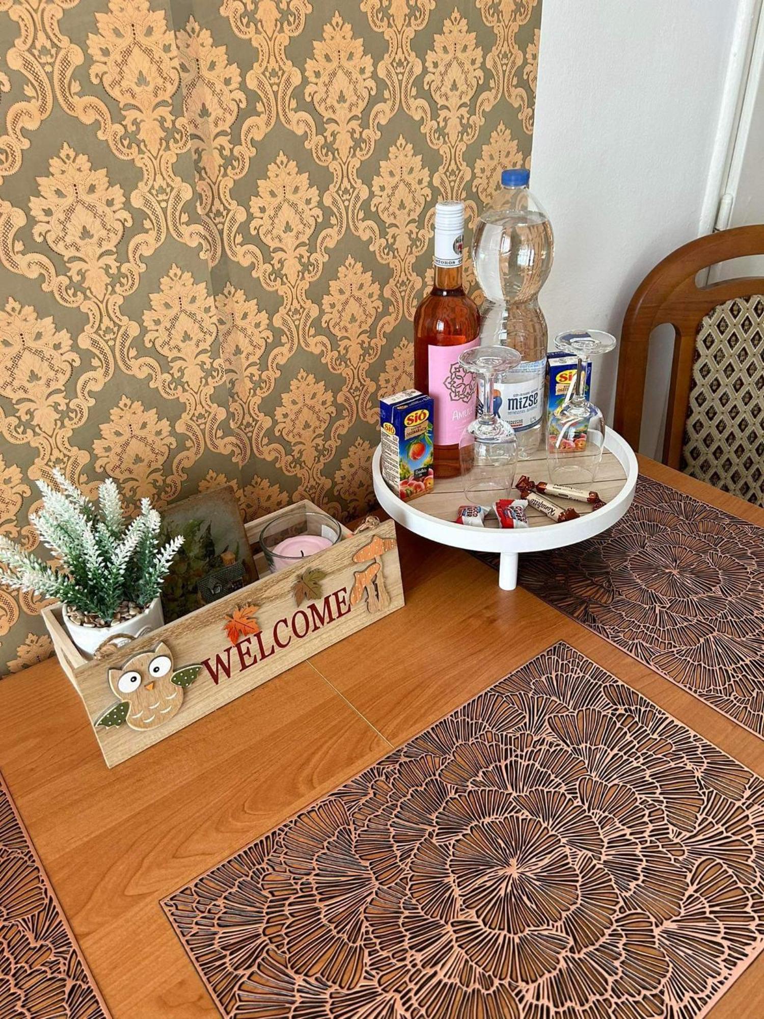 Tavaszpart Vendeghaz Appartement Szeged Buitenkant foto